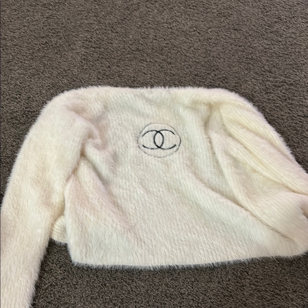 CHANEL Ivory Textured Knit Top